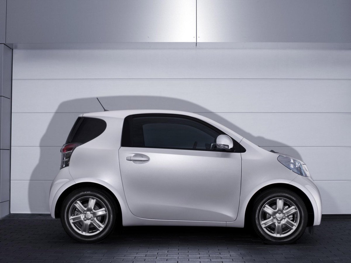 Toyota IQ 2009