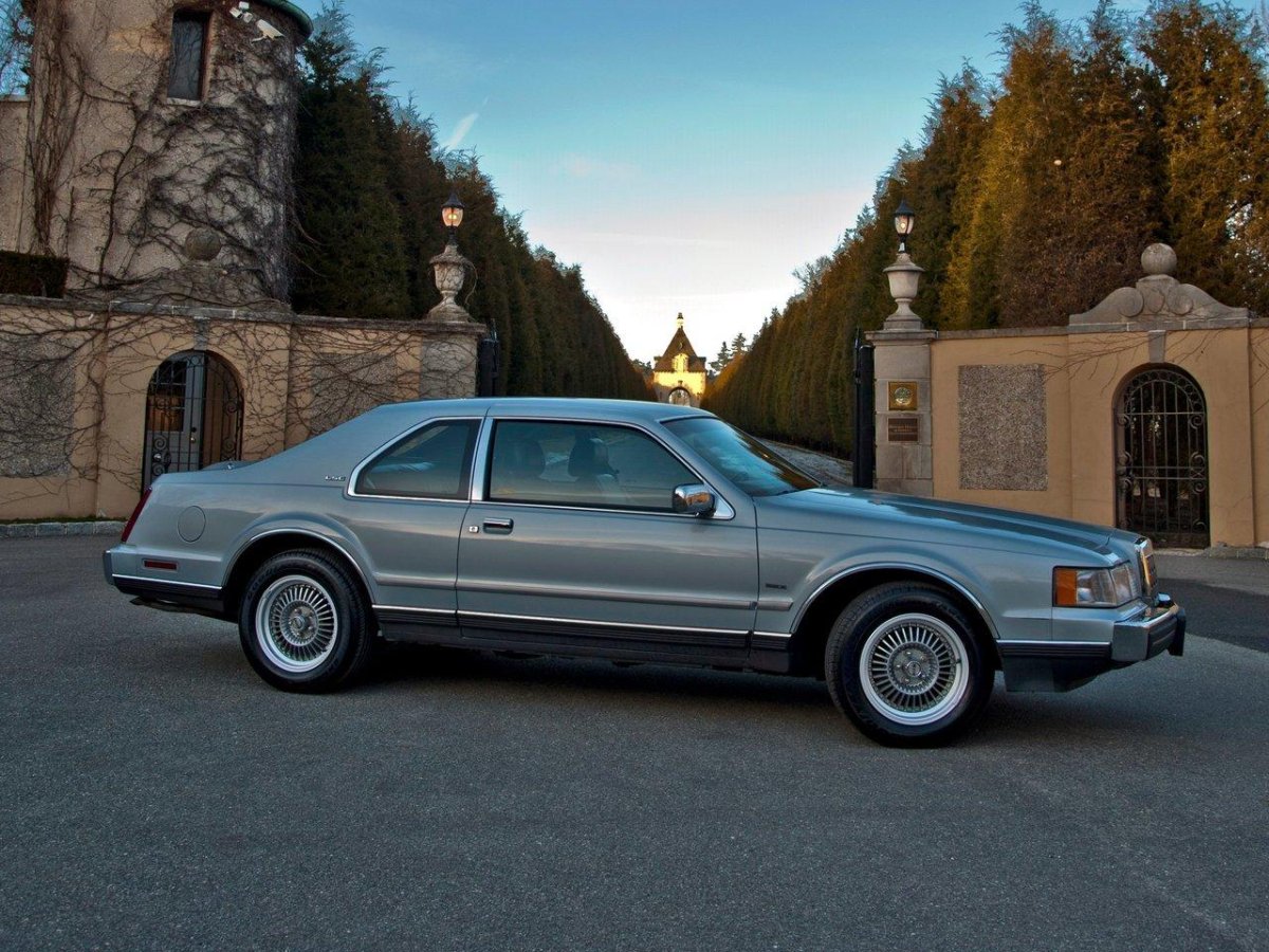 Lincoln Mark 7 1984