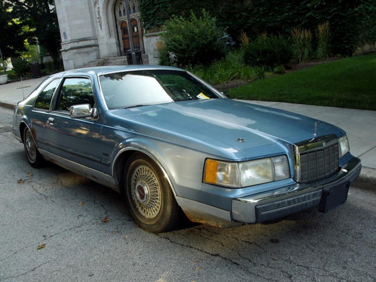 Lincoln Continental Mark 7