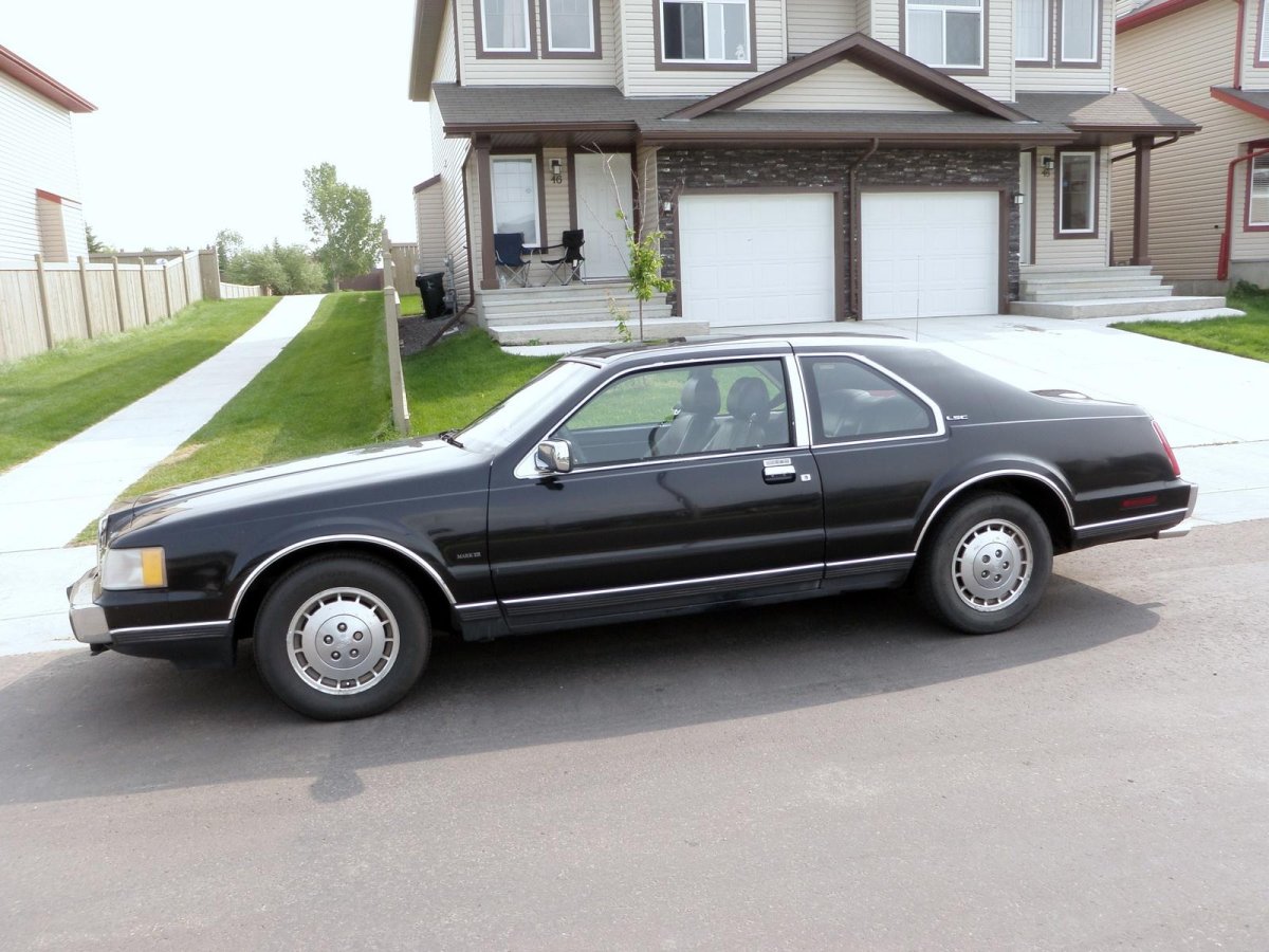 Lincoln Continental Mark VII