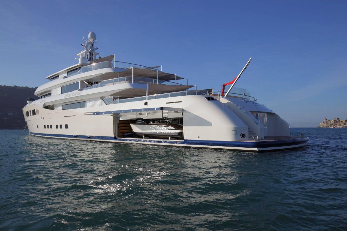 Perini Navi моторная яхта