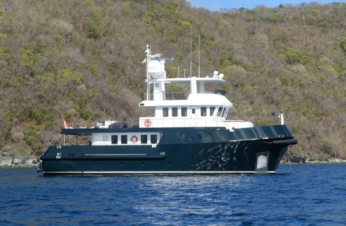 Яхта нефрит 2