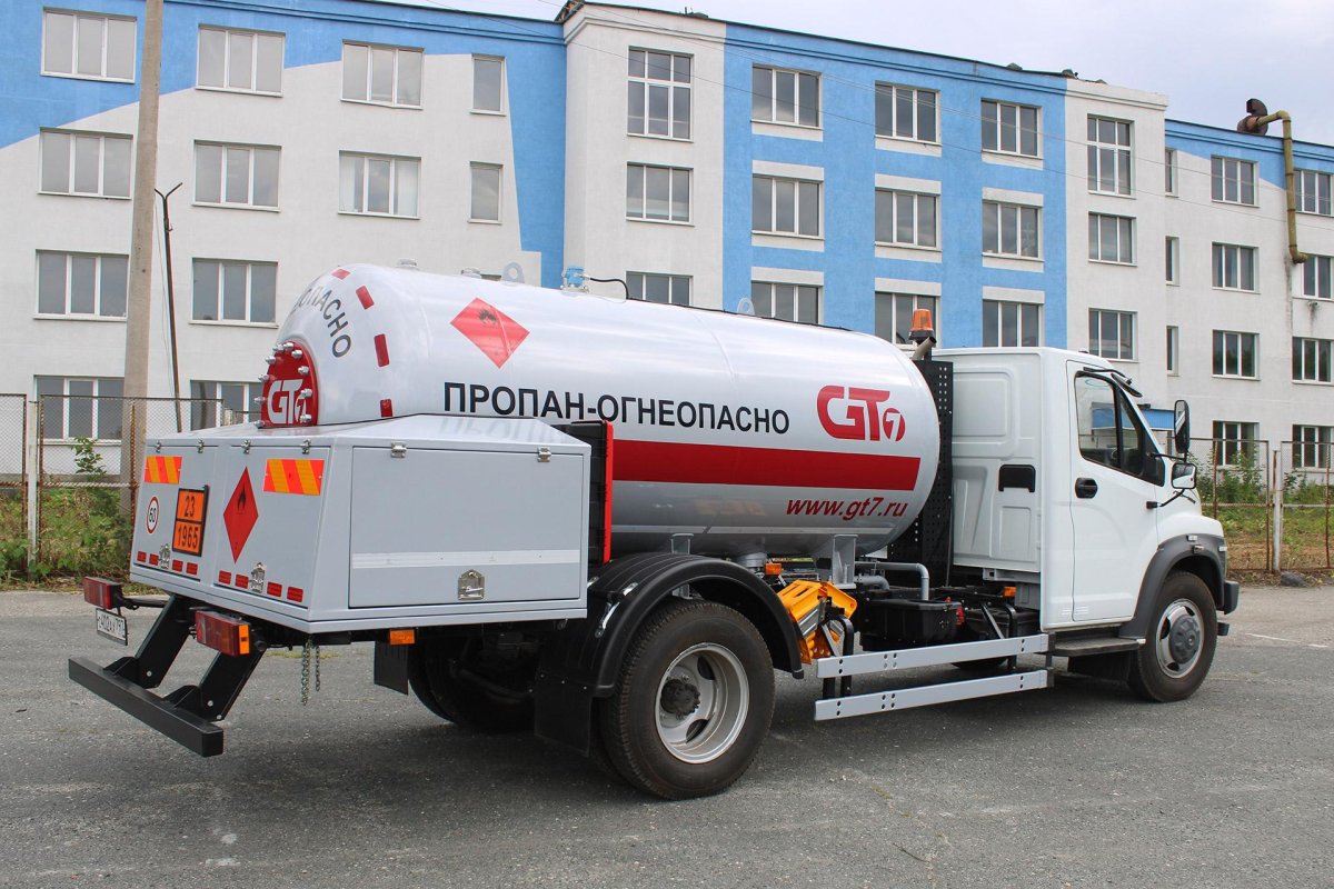 Газовоз АЦТ-6