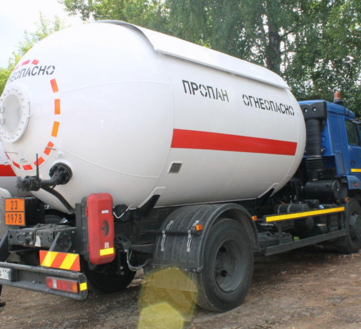 Газовоз КАМАЗ 20 кубов