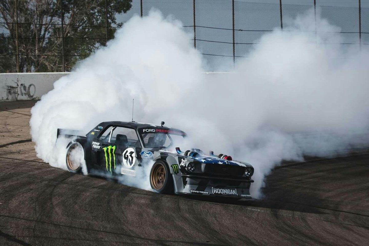 Форд Мустанг Кена блока