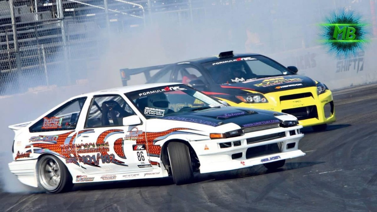 Toyota ae86 дрифт