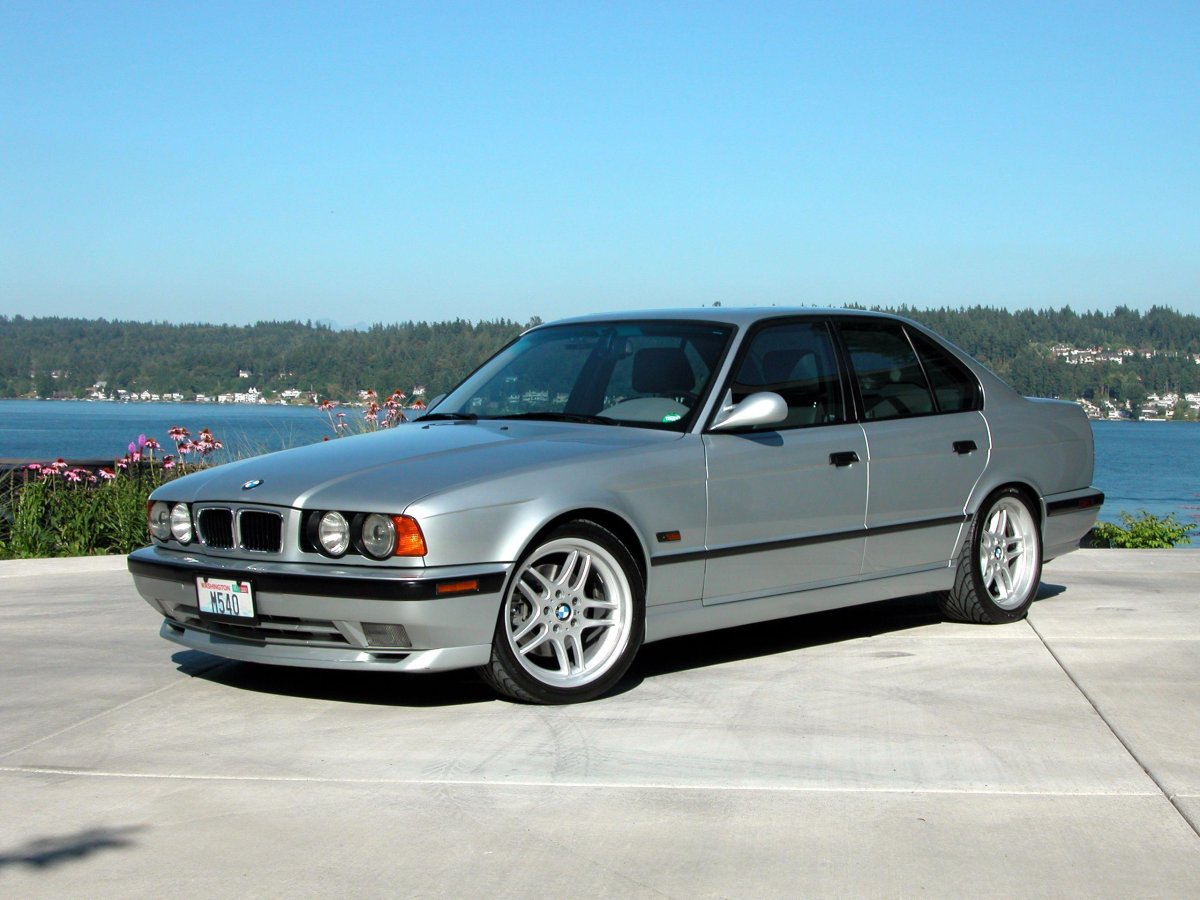 BMW m5 525 e34