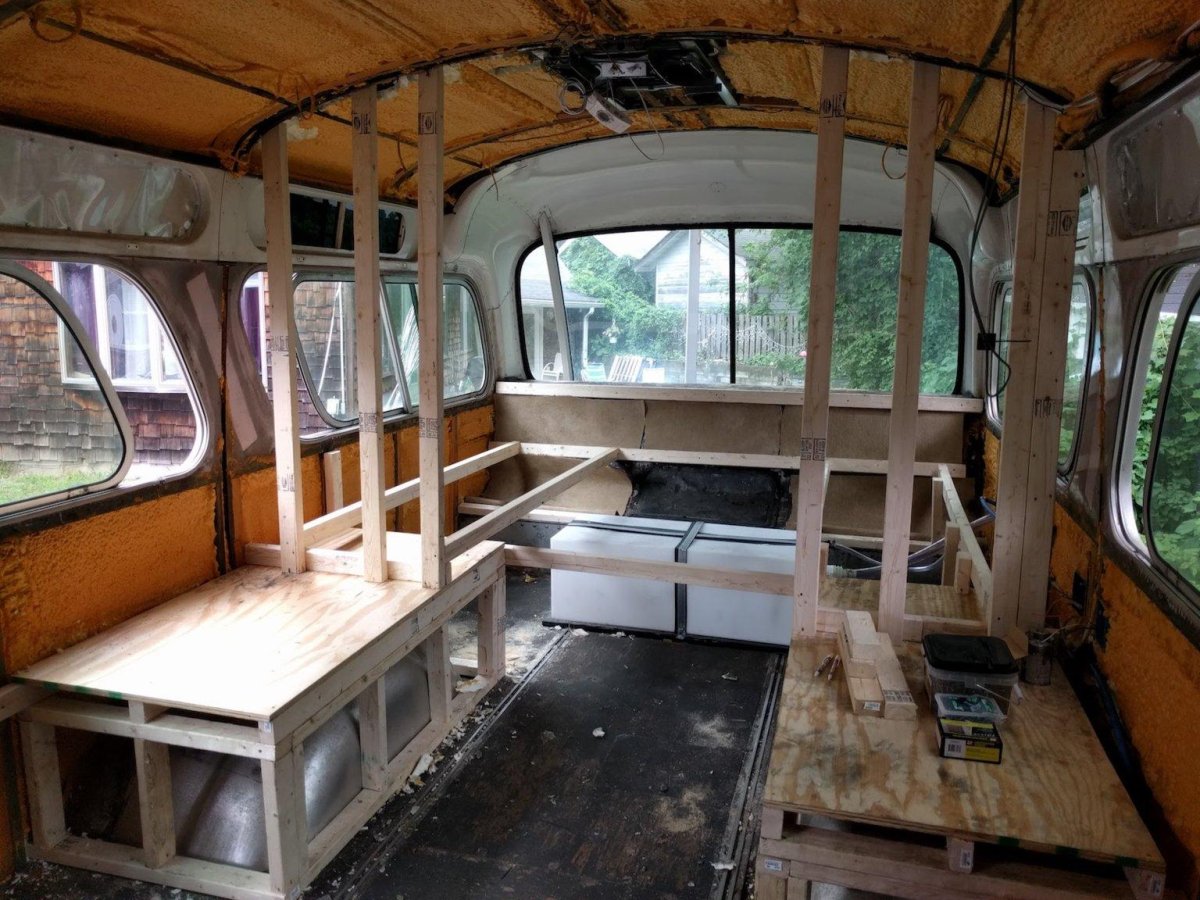 ПАЗ 672 автодом