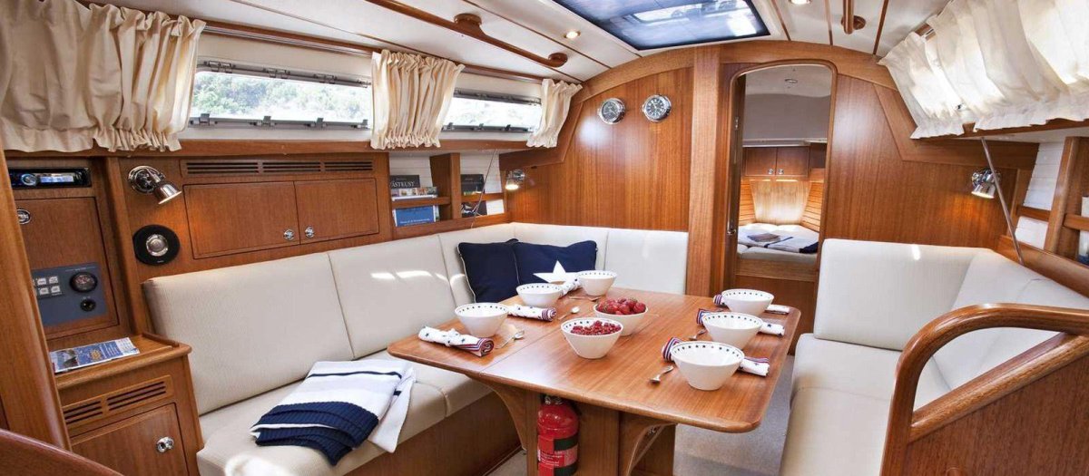 Яхта Халберг Расси 310