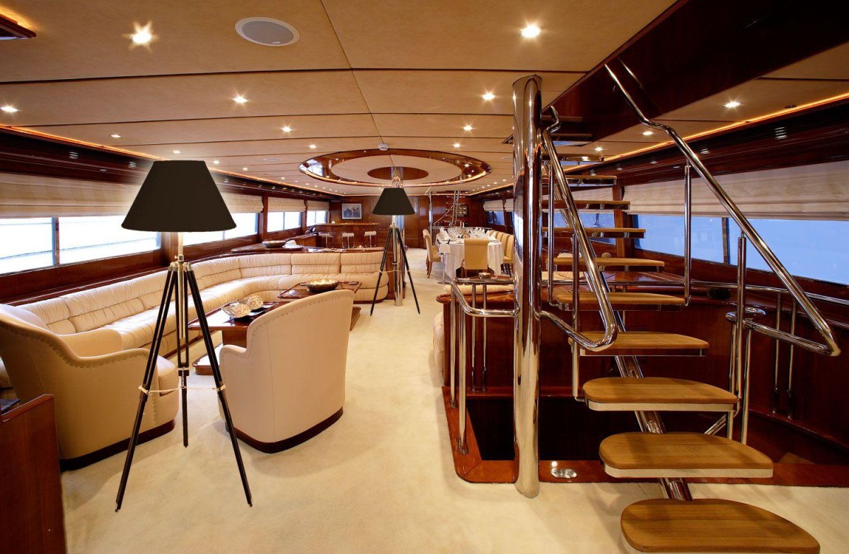 Azzam яхта интерьер