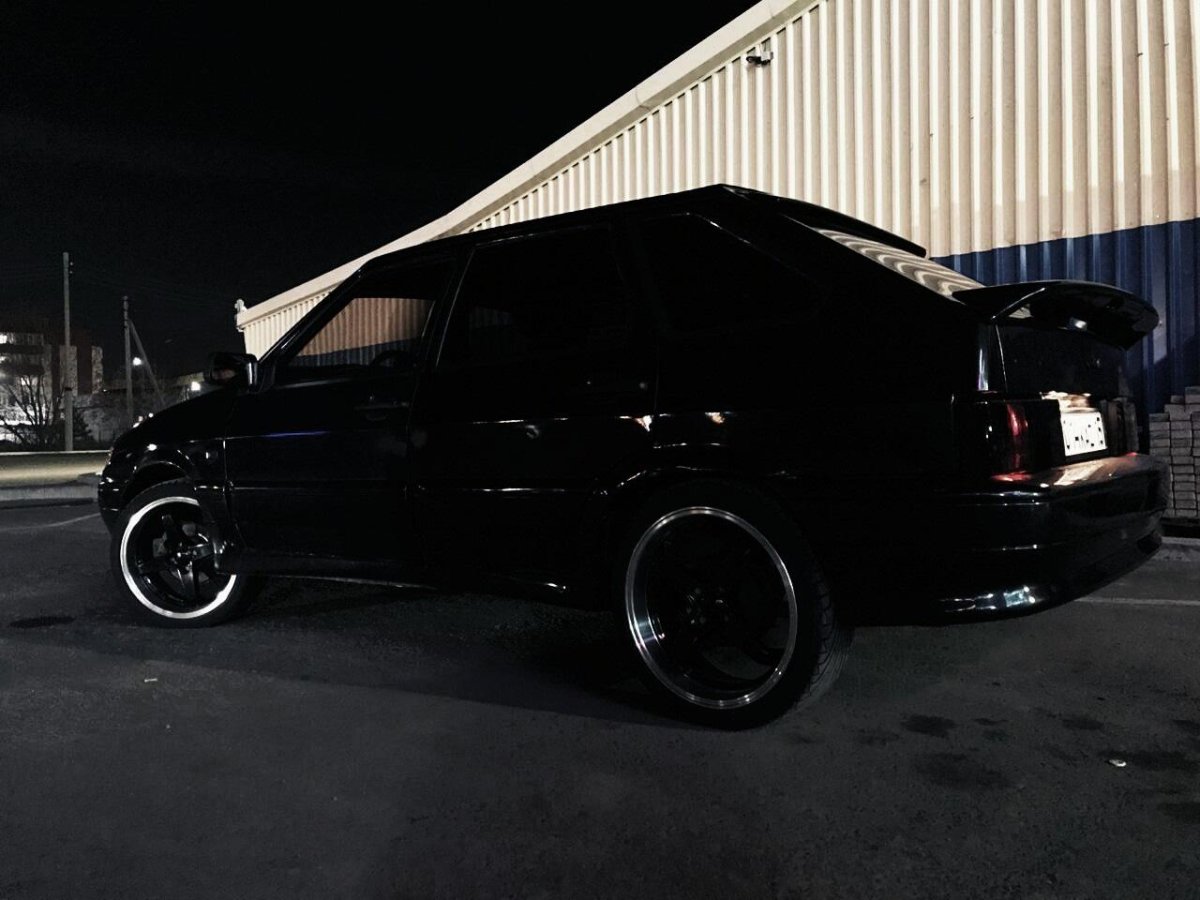 ВАЗ 2114 затонированная черная