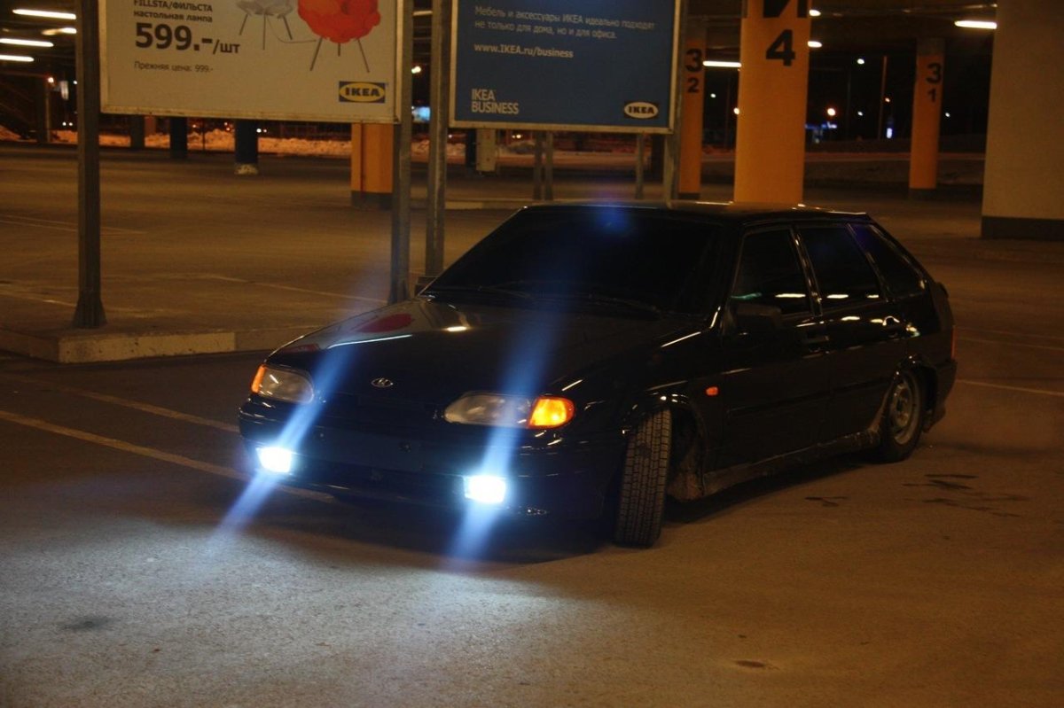 ВАЗ 2114 С мигалками черная