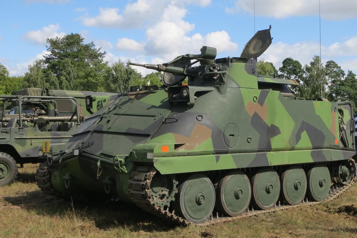 Шведский бронетранспортер PBV 301