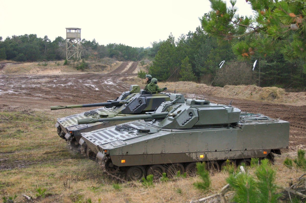 БМП cv90