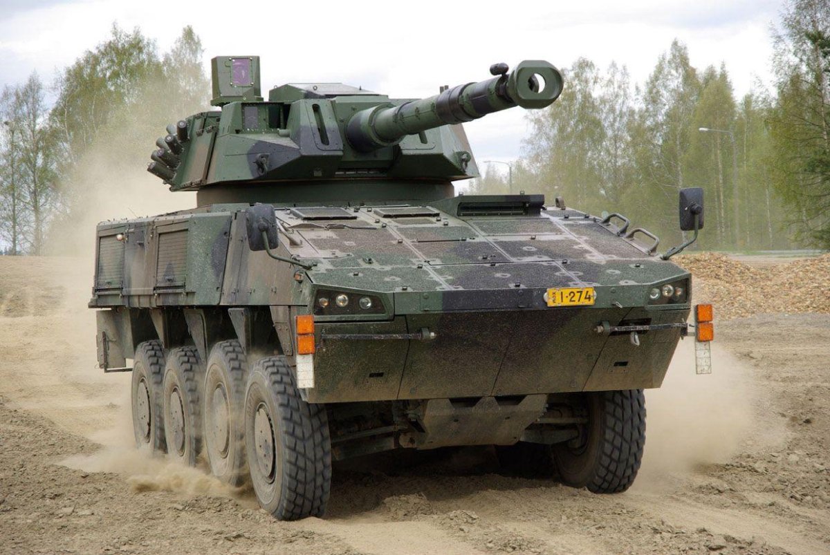 Patria AMV Amos 120 мм