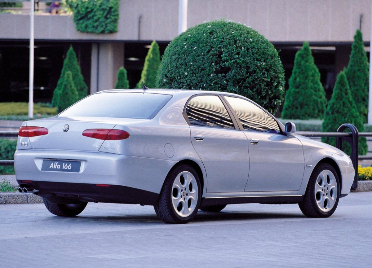 Alfa Romeo 166 2000