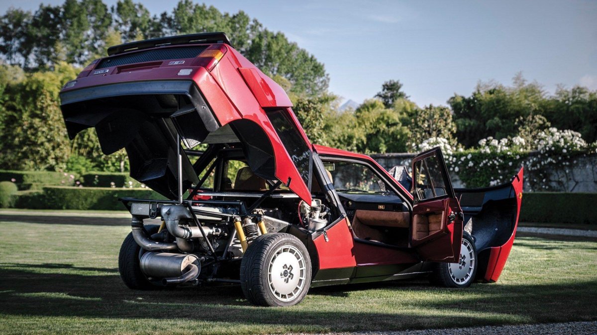 Автомобиль Лянча Дельта