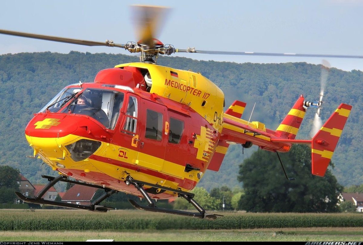 Вертолёт MBB BK 117