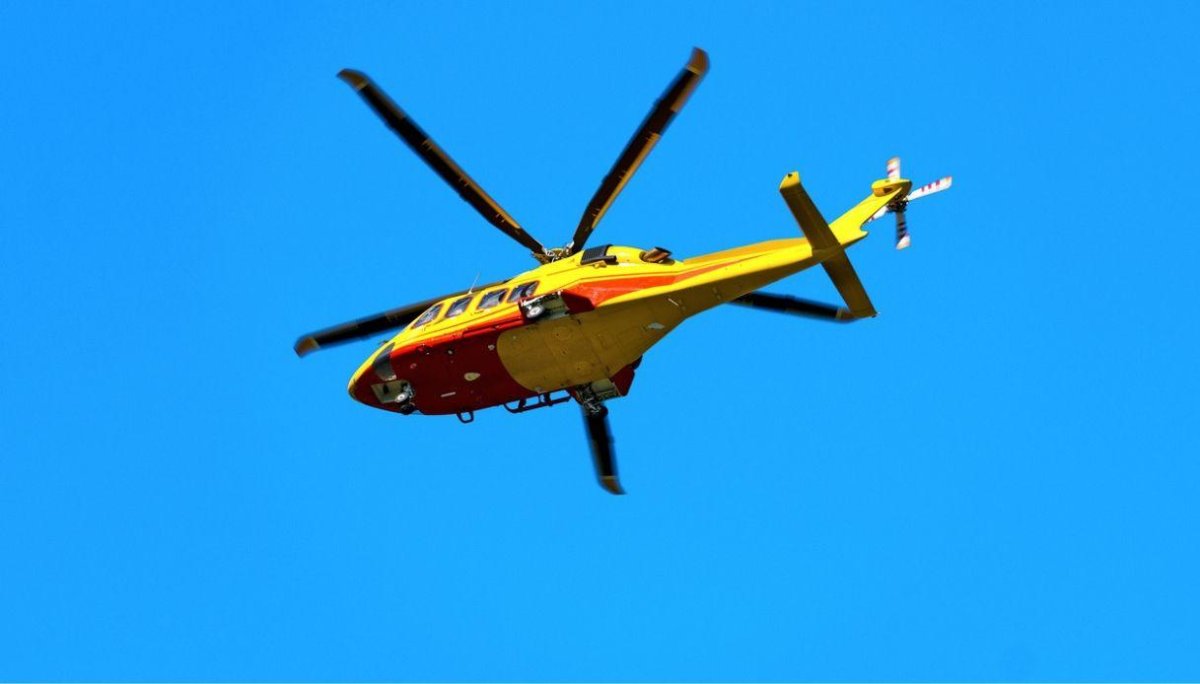 Вертолет в желтую полоску