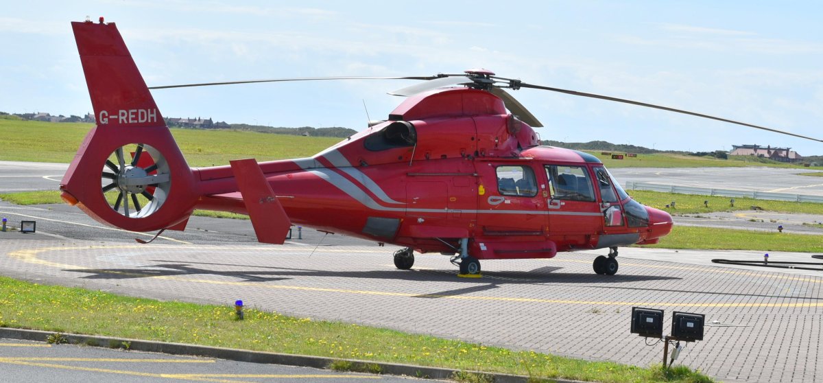 Красный вертолет