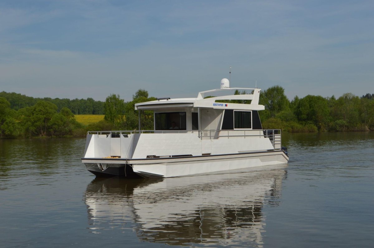 Моторный катамаран Скат 6800