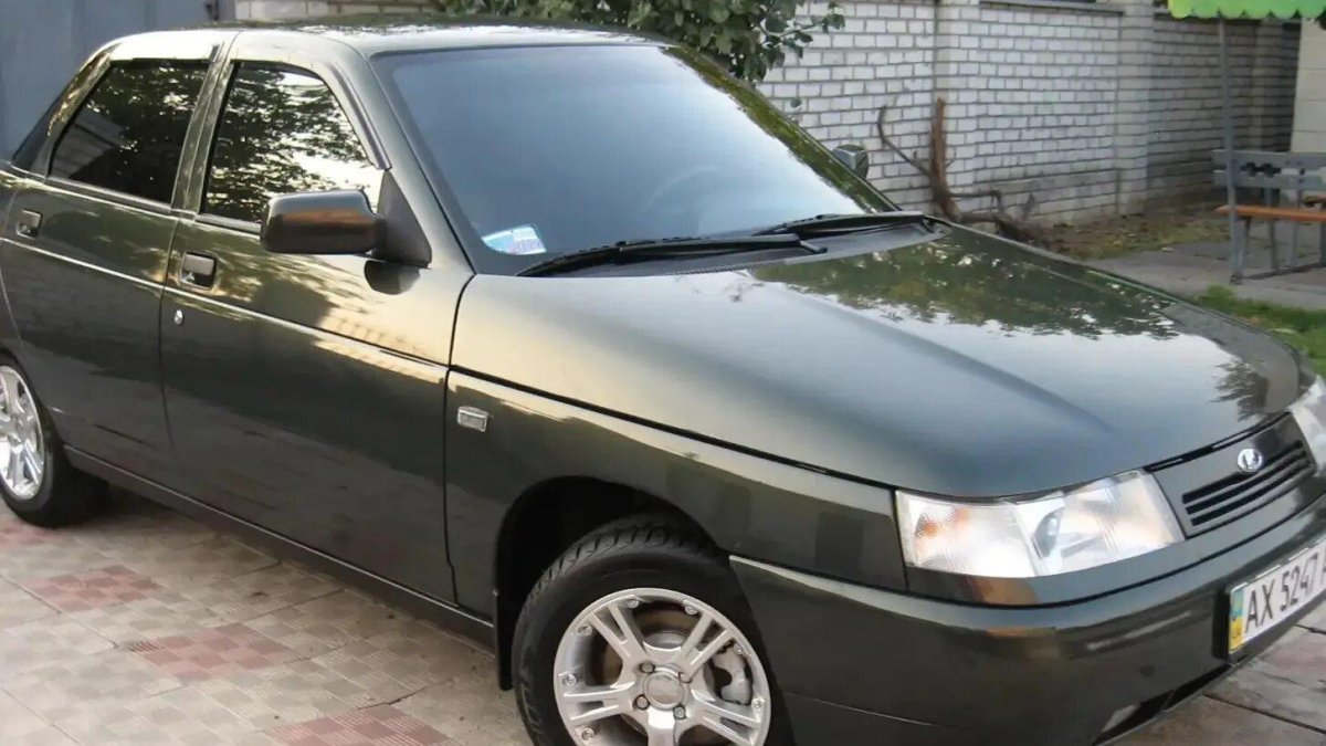 ВАЗ 2110 золото инков