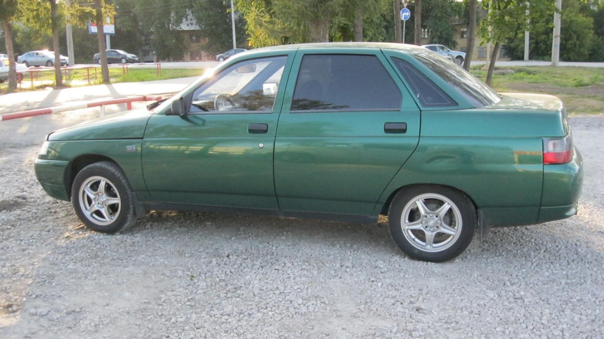 ВАЗ 2110 зеленый металлик