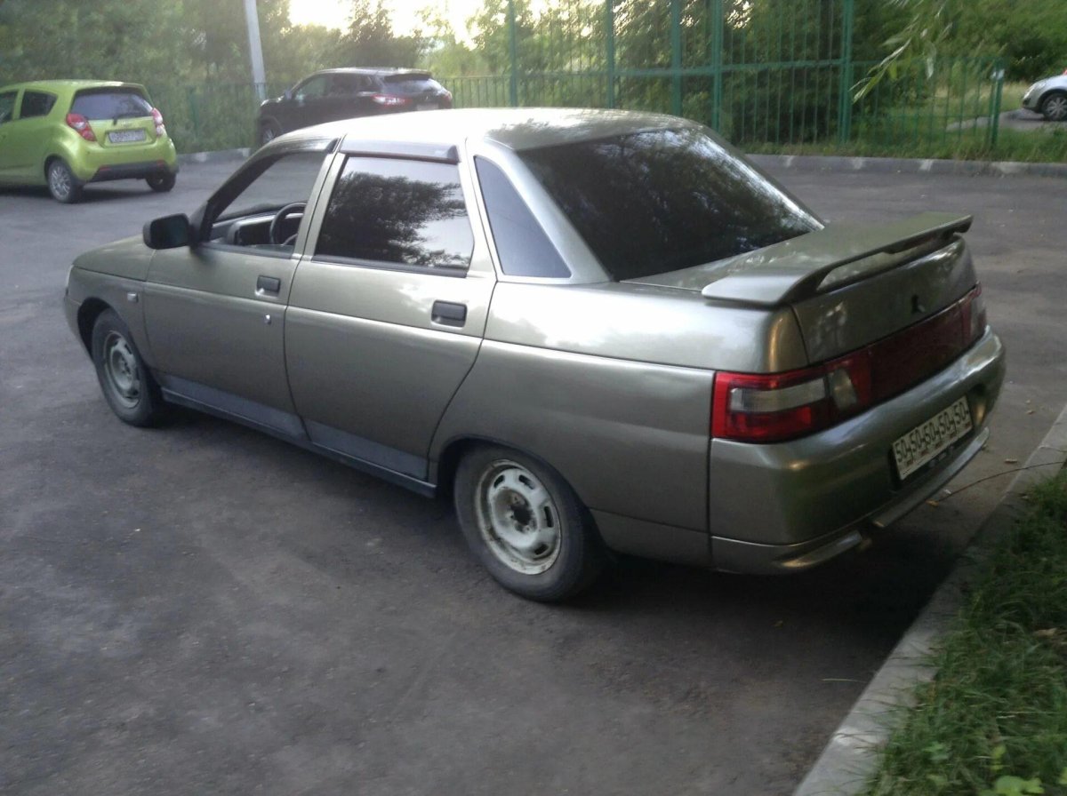 ВАЗ 2110 серебристый металлик