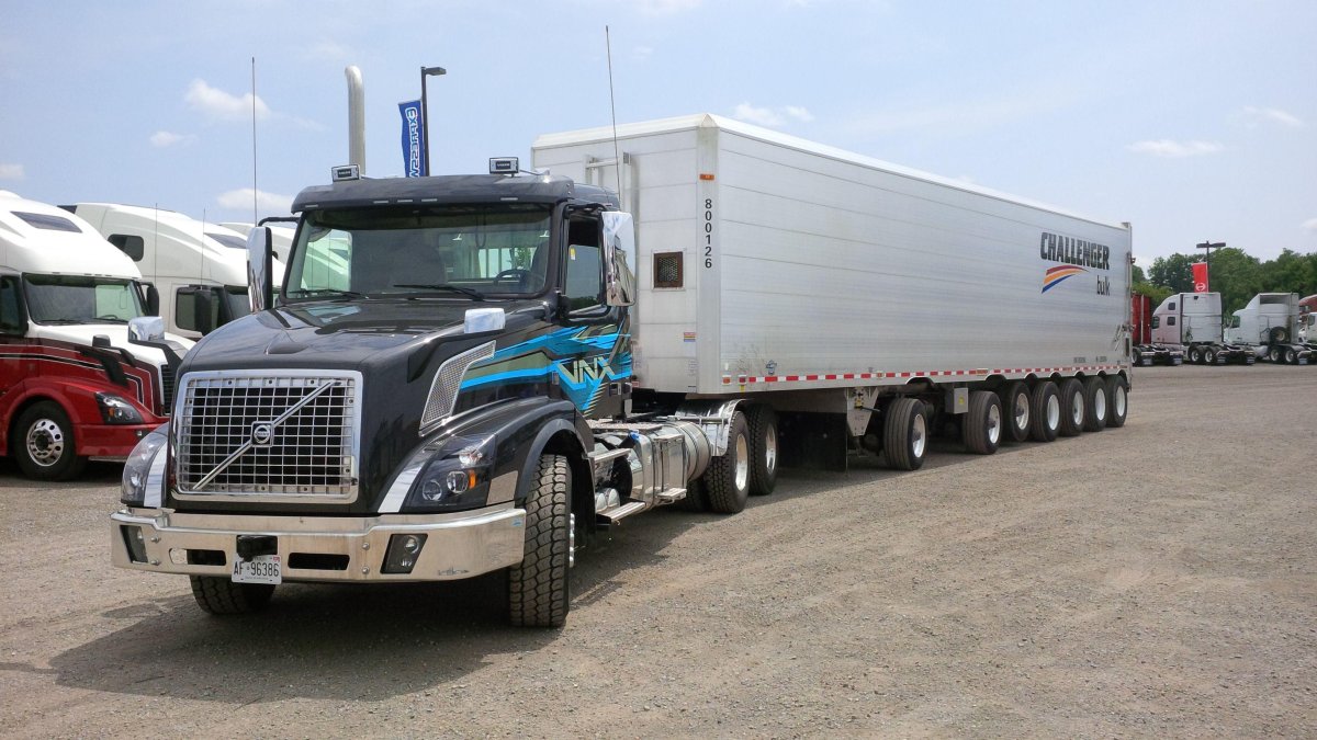 Американская Вольво седельный тягач