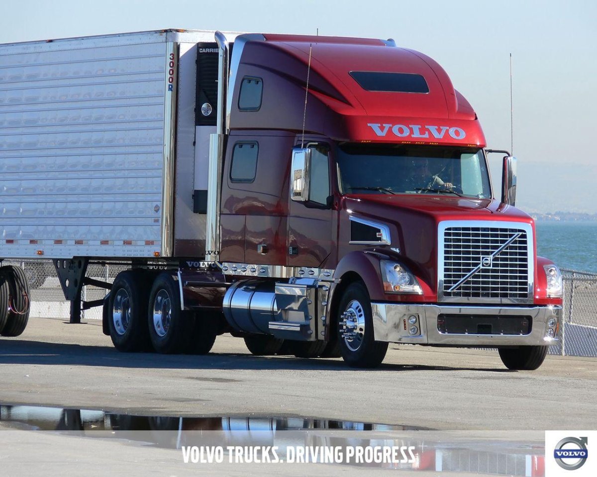 Volvo тягач vt880