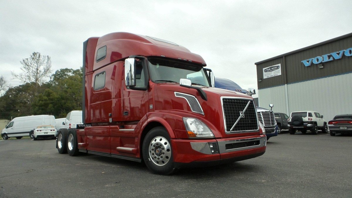 Volvo VNL 780