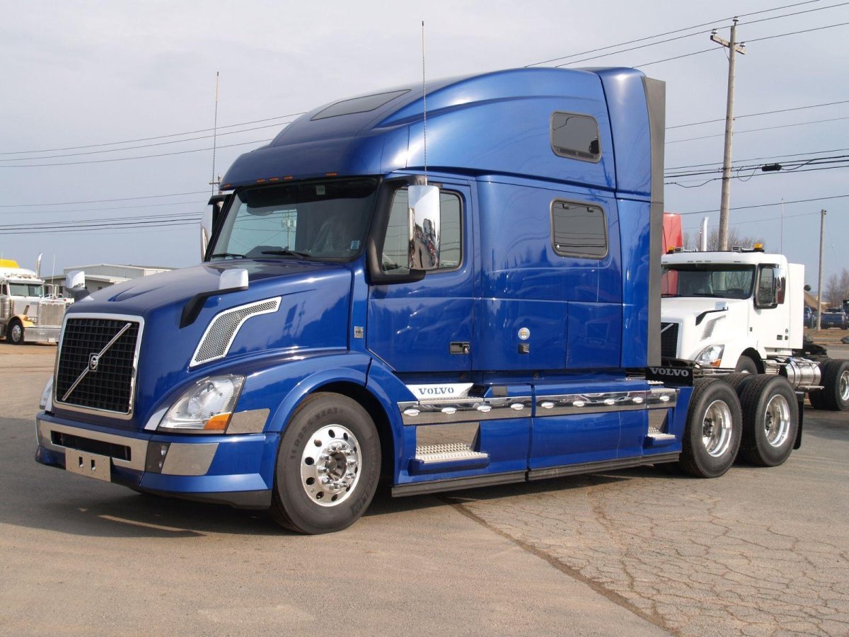 Тягач Вольво внл 780