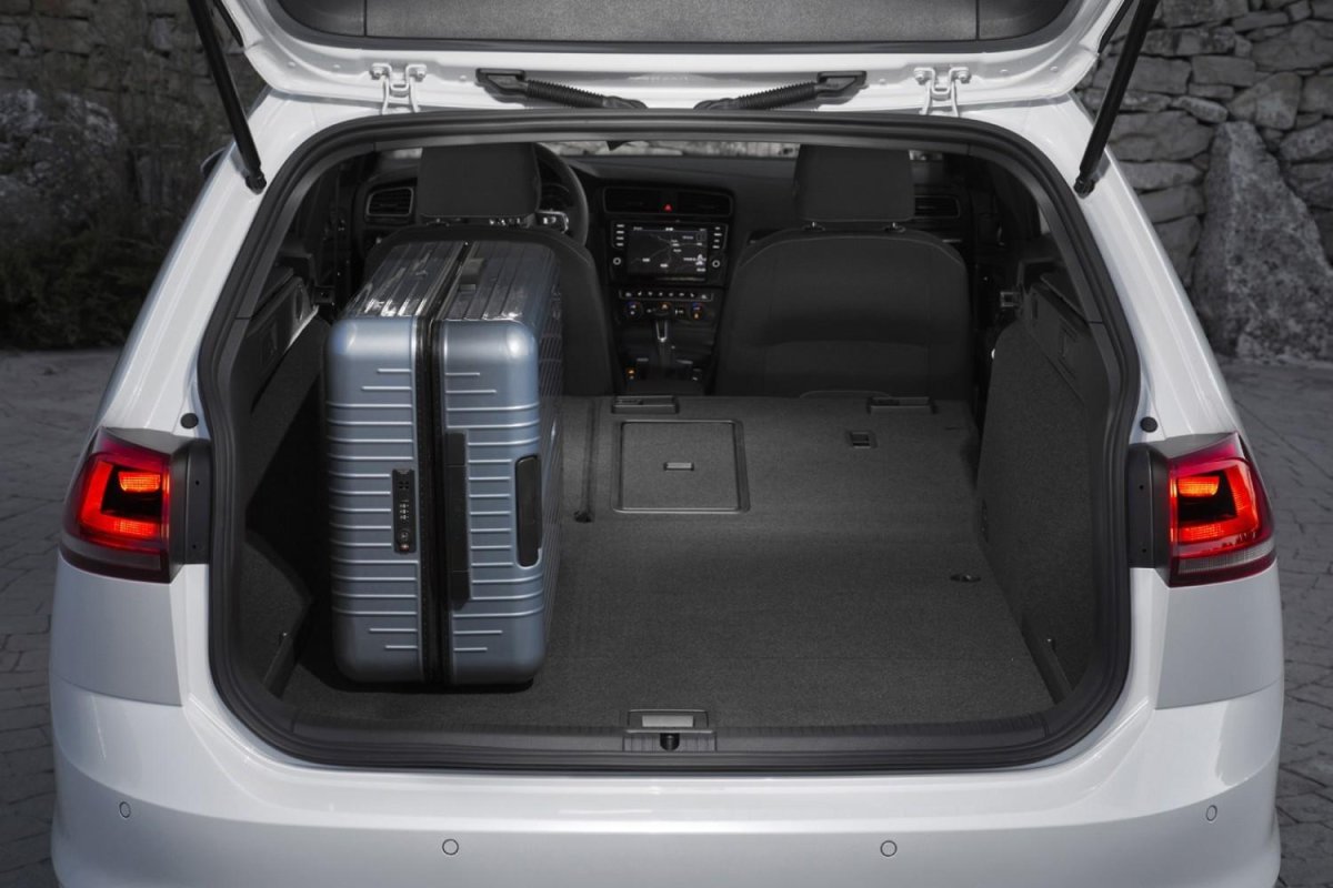 Volkswagen Passat variant 2015 багажник