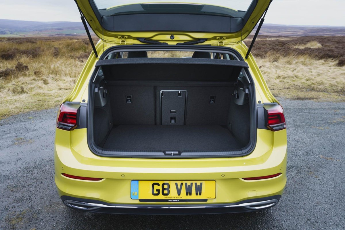 Фольксваген гольф 2020 багажник