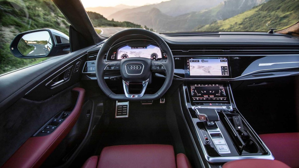 Audi q8 2023 салон