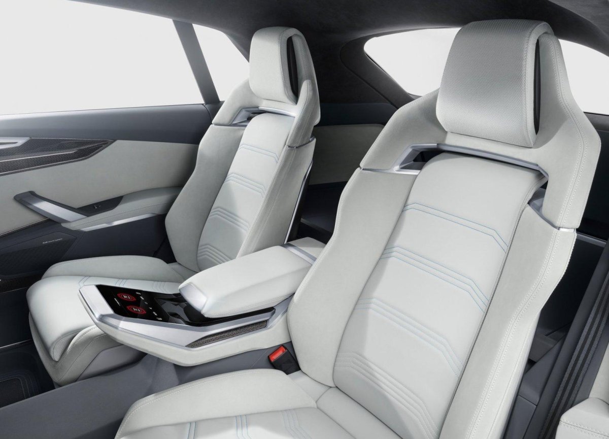 Ауди ку 8 салон