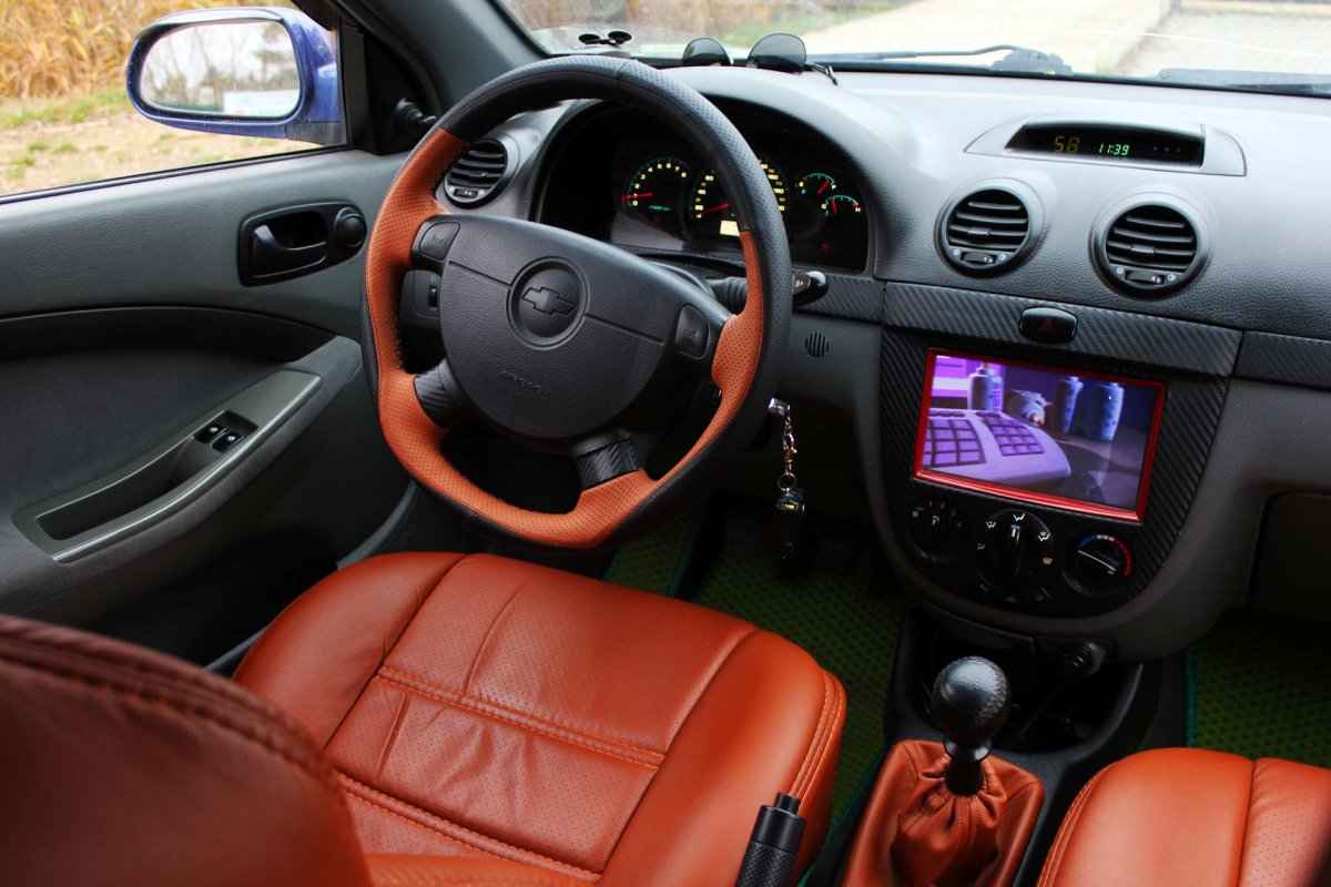 Лачетти хэтчбек салон