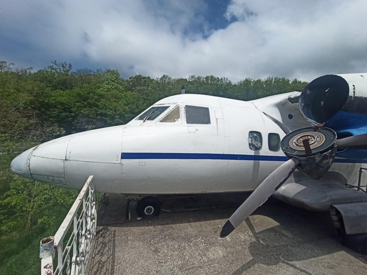 Ln 410 самолёт