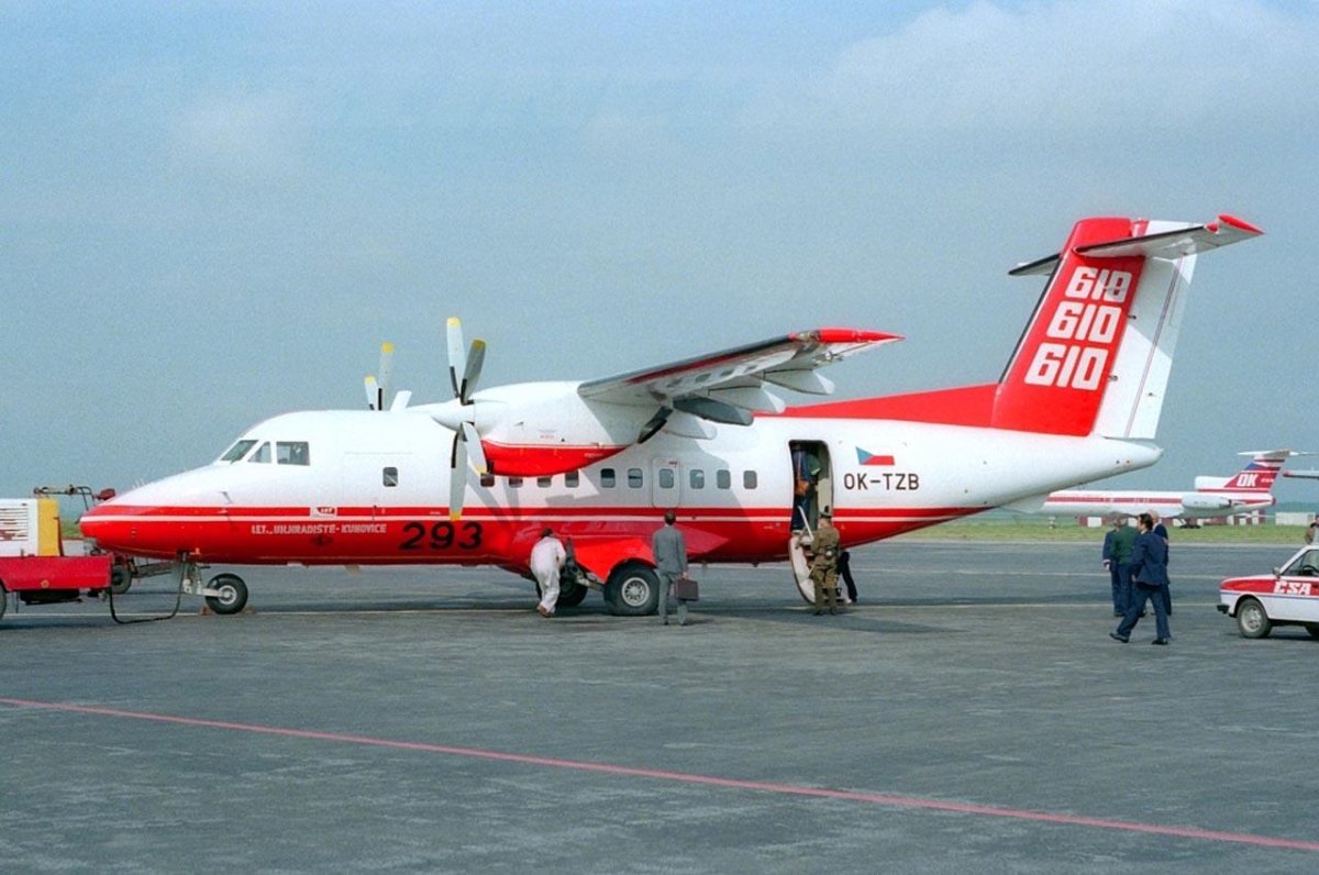 Самолета l-610 ТВРС 44