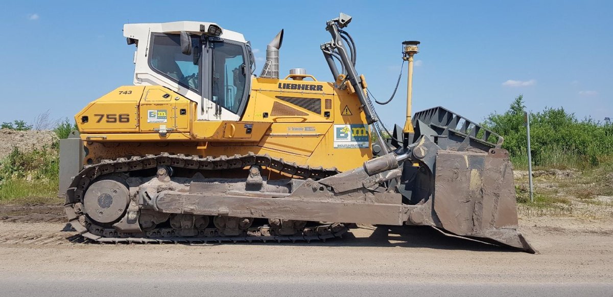 Liebherr PR 756