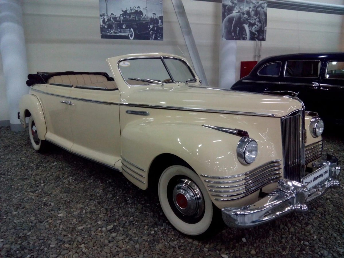 Машина ЗИС 110