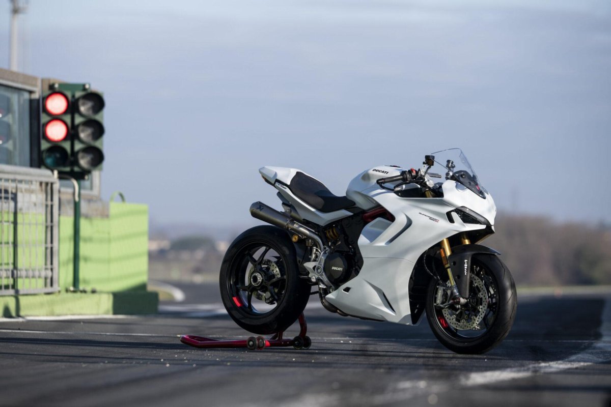 Ducati Supersport 950