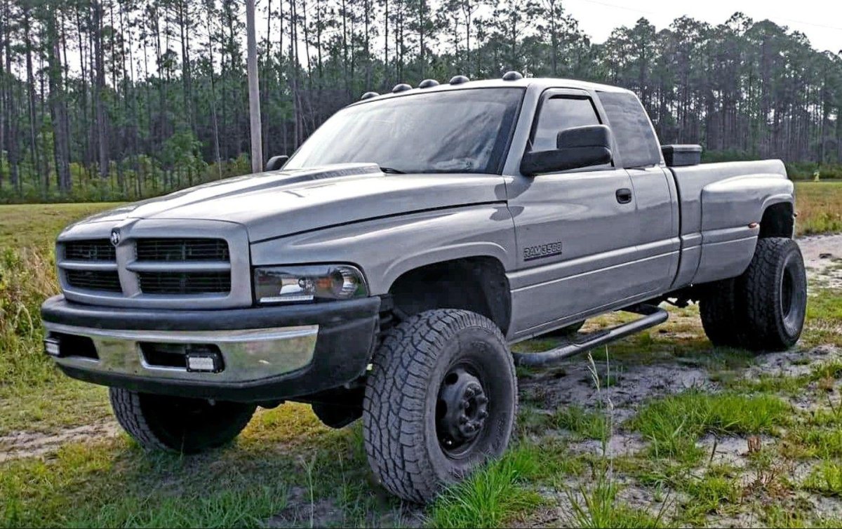 Dodge Ram 1992 фургон