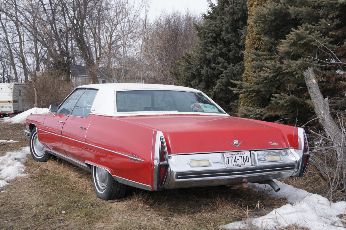 Кадиллак седан Девиль 1973