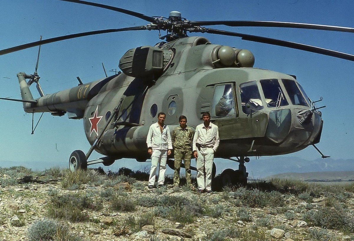 Ми-8 вертолет Афган