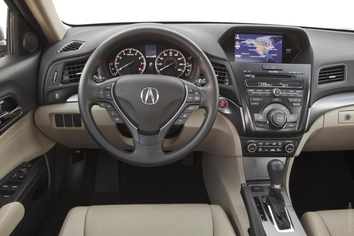 Acura ILX 2013