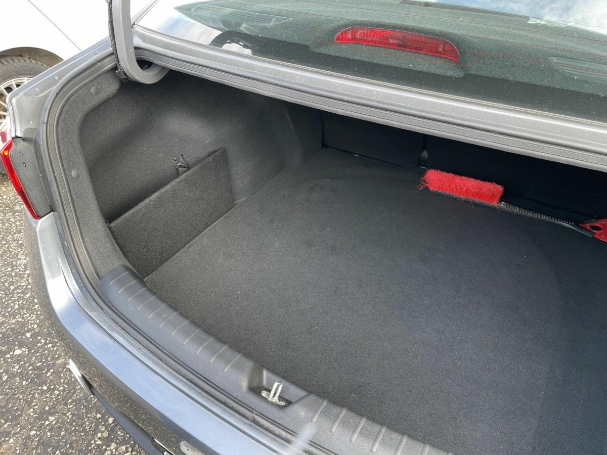 Сетка в багажник g05