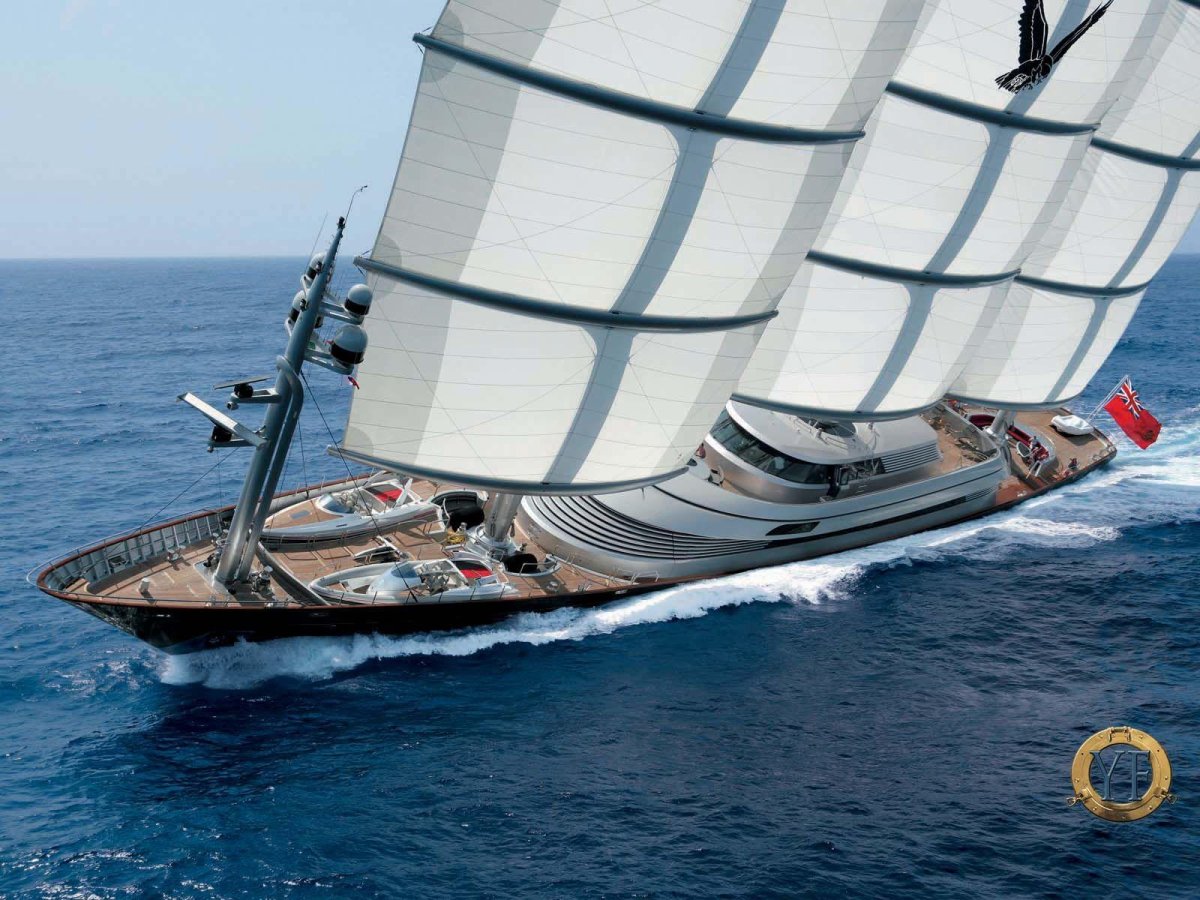 Парусная яхта Maltese Falcon