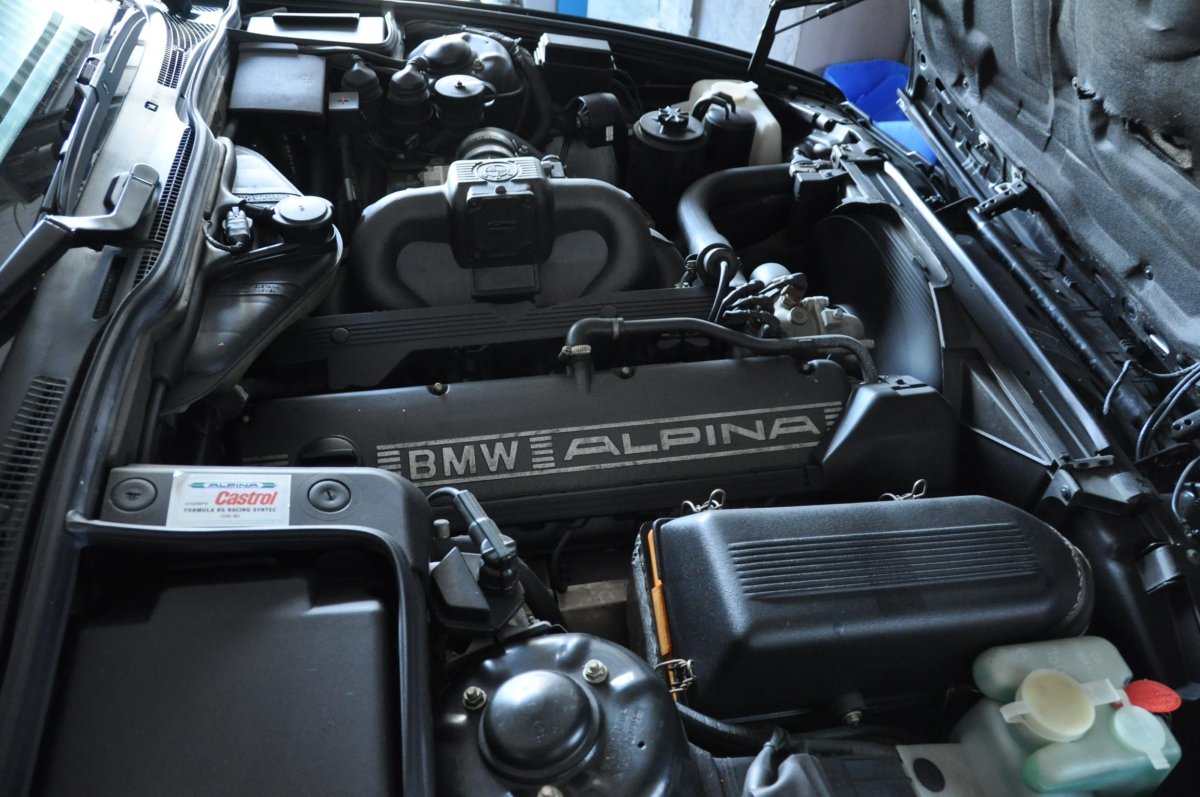 Alpina b10 engine