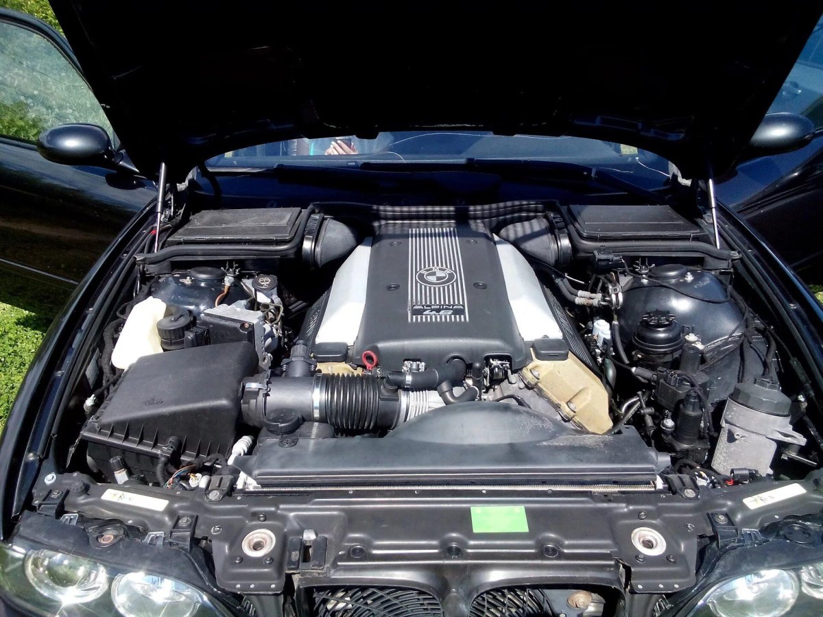 BMW e39 4.4 мотор